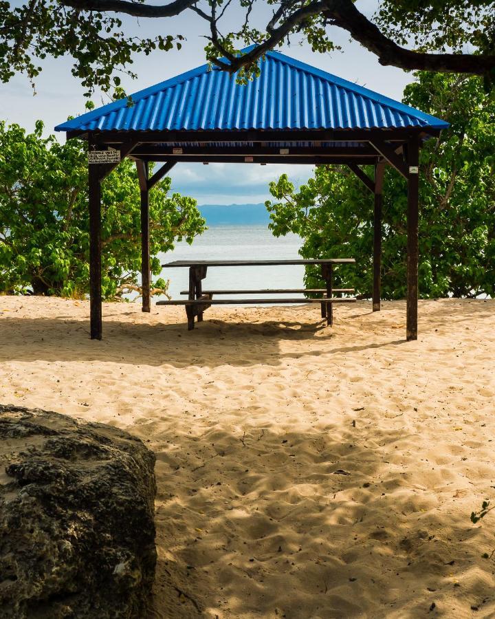 Evasion En Plein Coeur De La Ville T2 Jacuzzis Sauna Et Piscine Au Centre De Grand Anse Ngoại thất bức ảnh